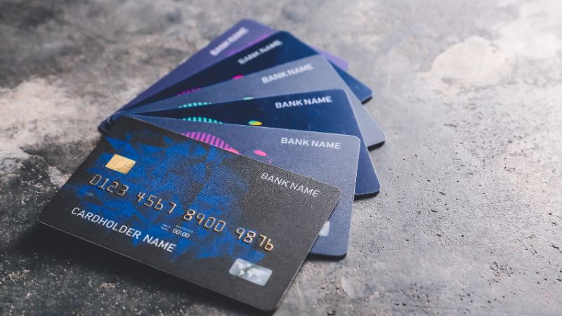 Hur många kreditkort har ni?